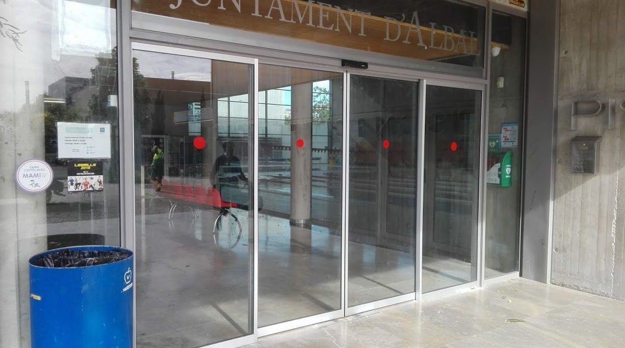 Puerta de cristal corredizas automáticas sistema FR evacuación