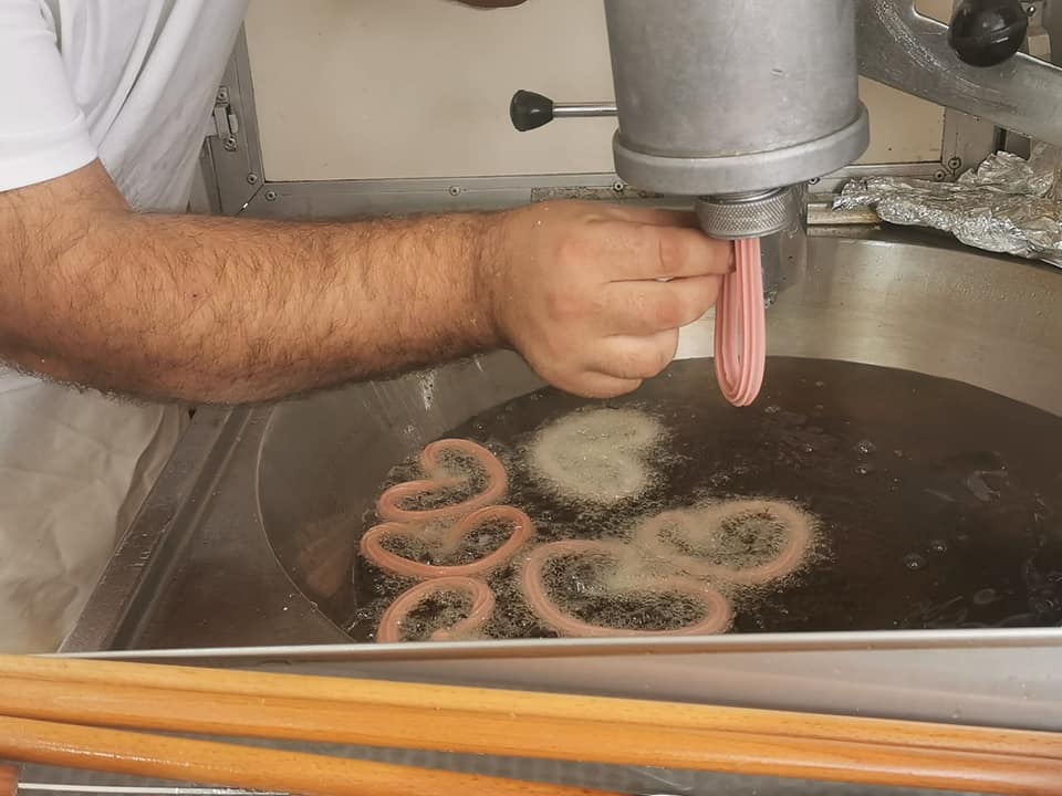 Churros y porras recién hechos