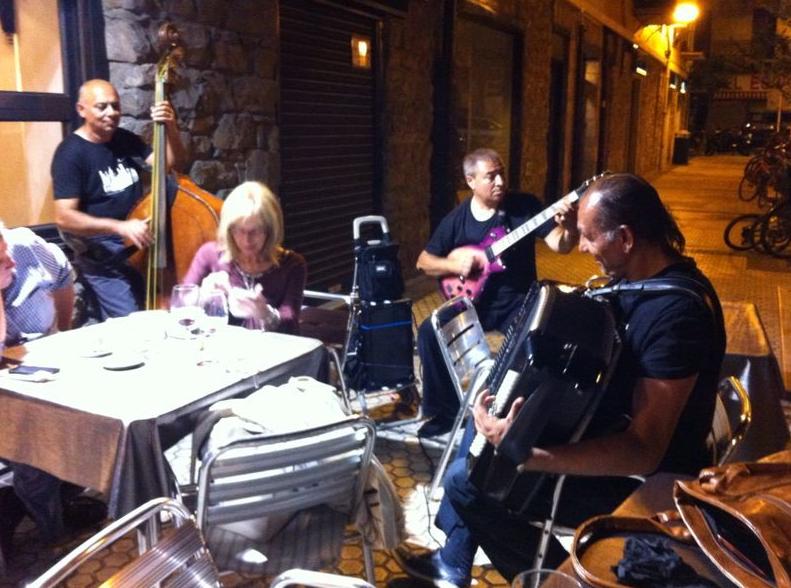 Taberna Vasca con excelente ambiente en el barrio de Gros