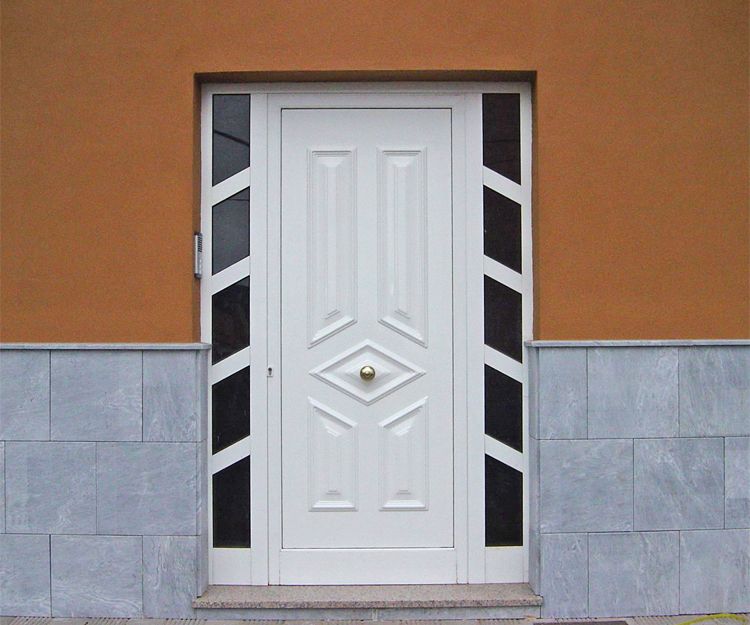 Puerta de aluminio con dos fijos