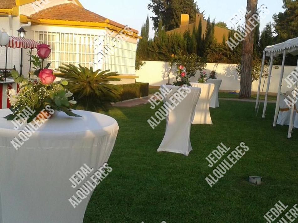 Alquiler de sillas y mesas para bodas en Jerez de la Frontera