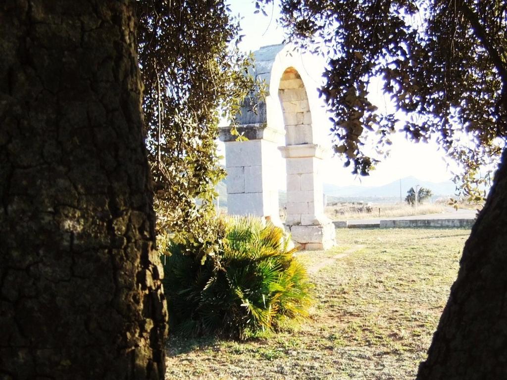 Arco romano de Cabanes