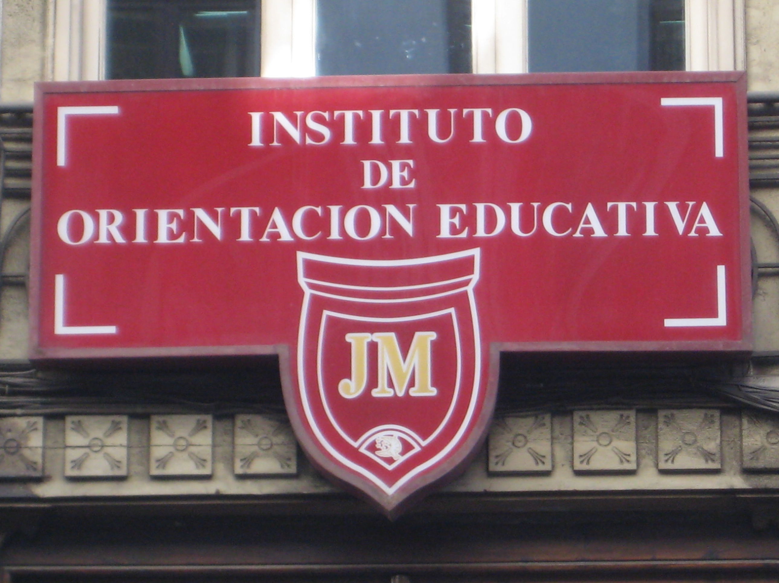 INSTITUTO DE ORIENTACIÓN EDUCATIVA JM. C/ La Paz, 26 Valencia