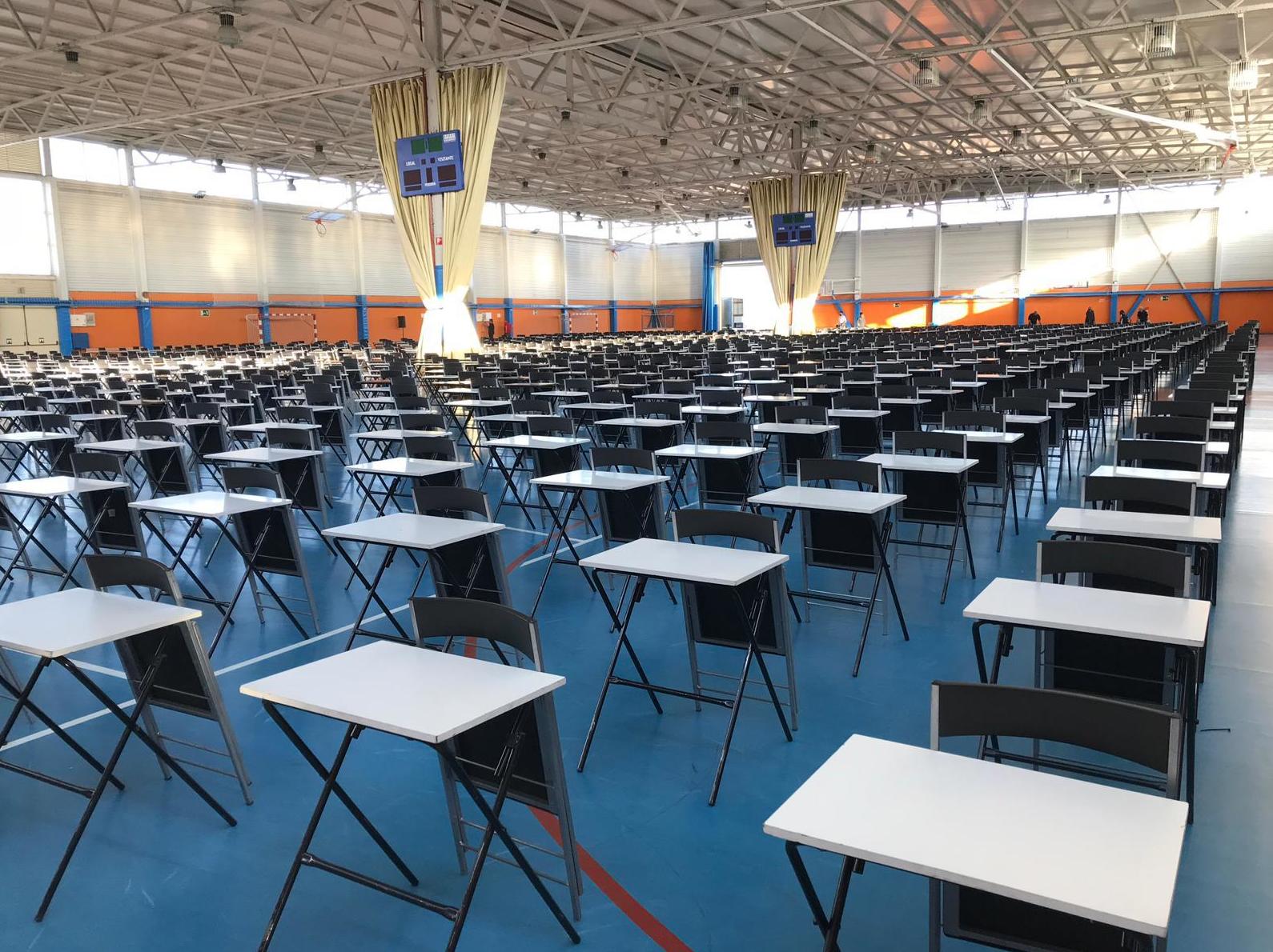 Alquiler puestos de examen