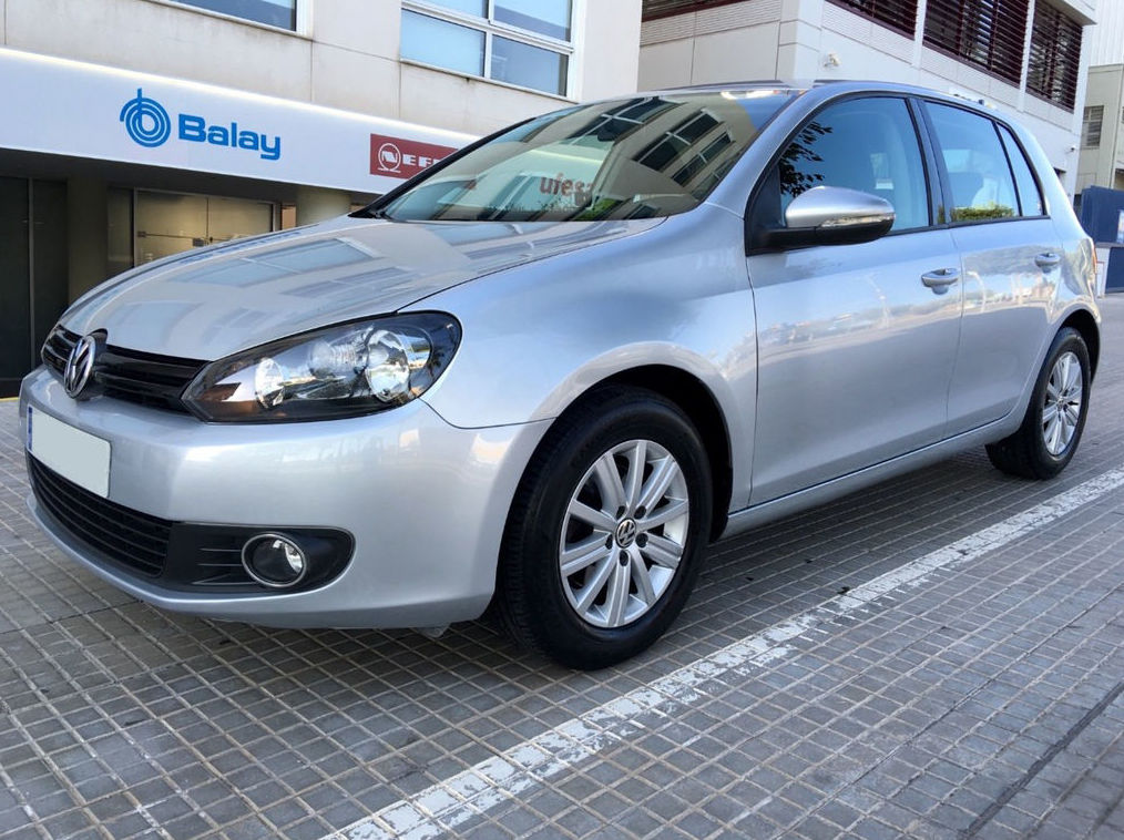 Volkswagen Golf 1.6 TDI Advance 105 cv