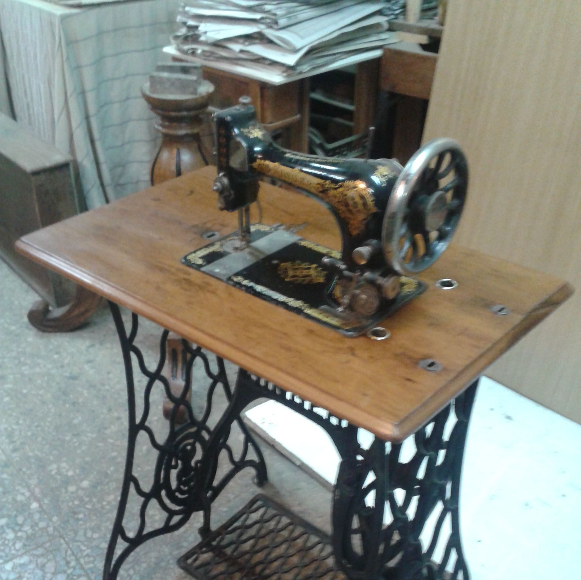 Maquina de coser restaurada