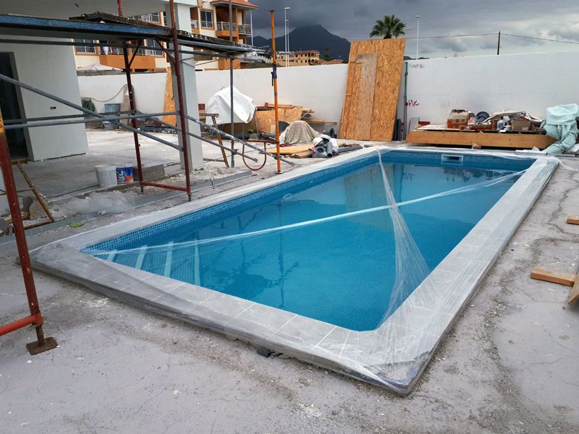 Construcción de piscina Callao Salvaje