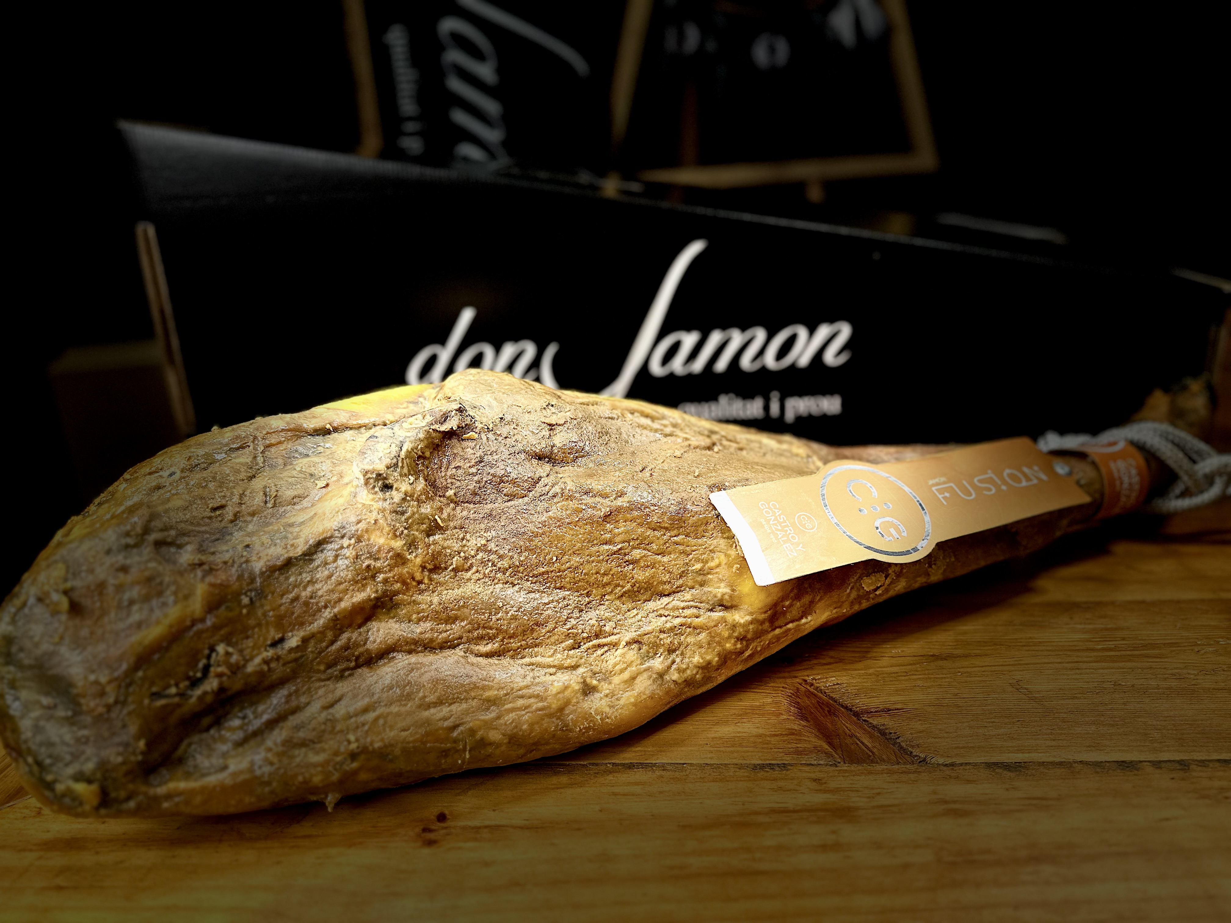 Comprar jamón ibérico en La Cerdenya