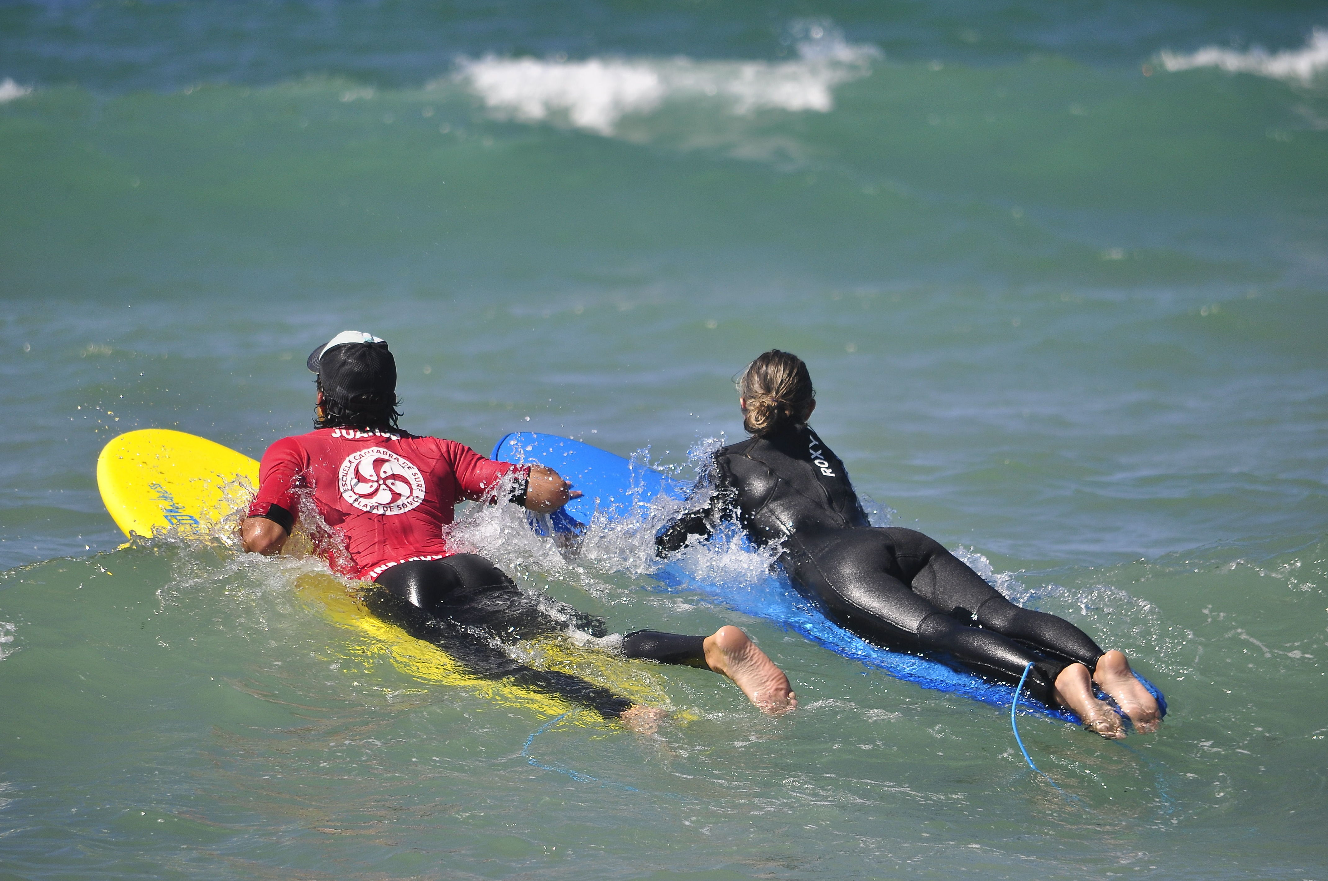 ESCUELA CANTABRA DE SURF QUIKSILVER ROXY