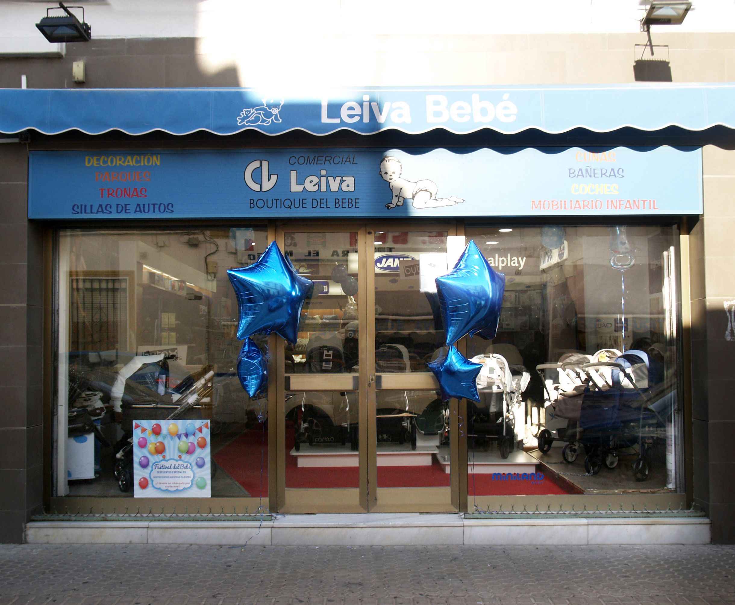 Fachada de la tienda en Sevilla