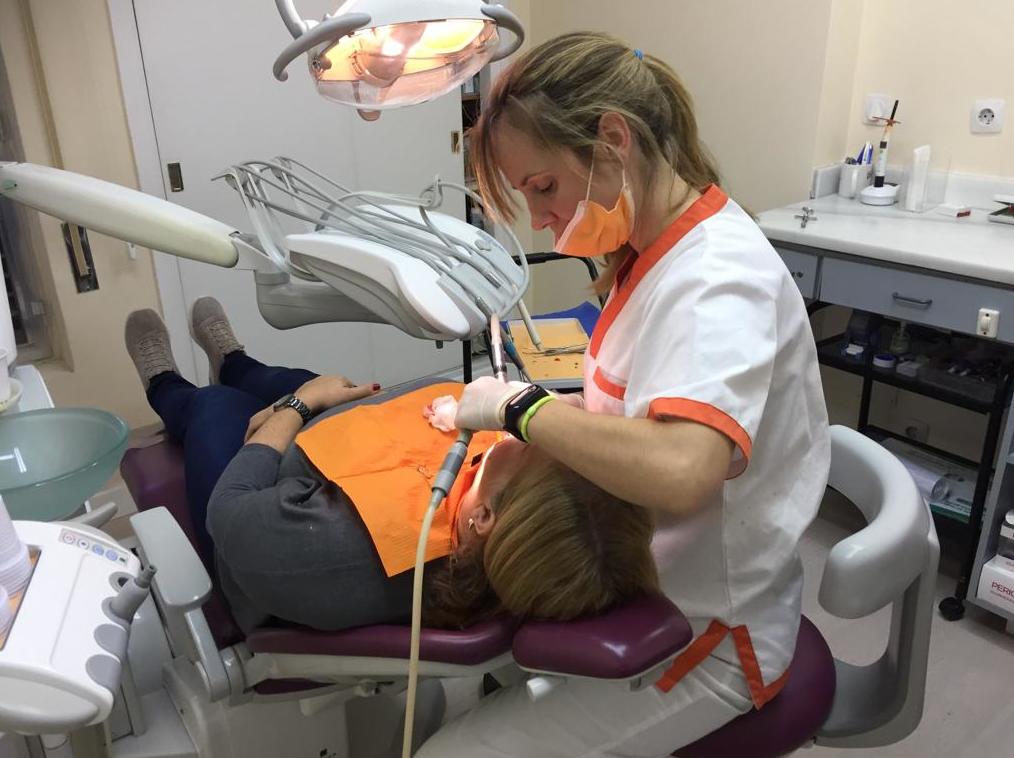 Dentistas en Hortaleza-clínica dental Madrid-Carillas dentales Madrid-Urgencias dentales Madrid-implantes