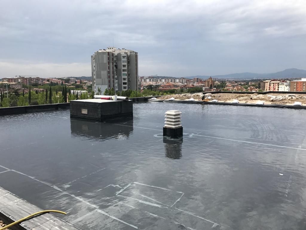 Treballs d'impermeabilització de cobertes i teulats a Barcelona