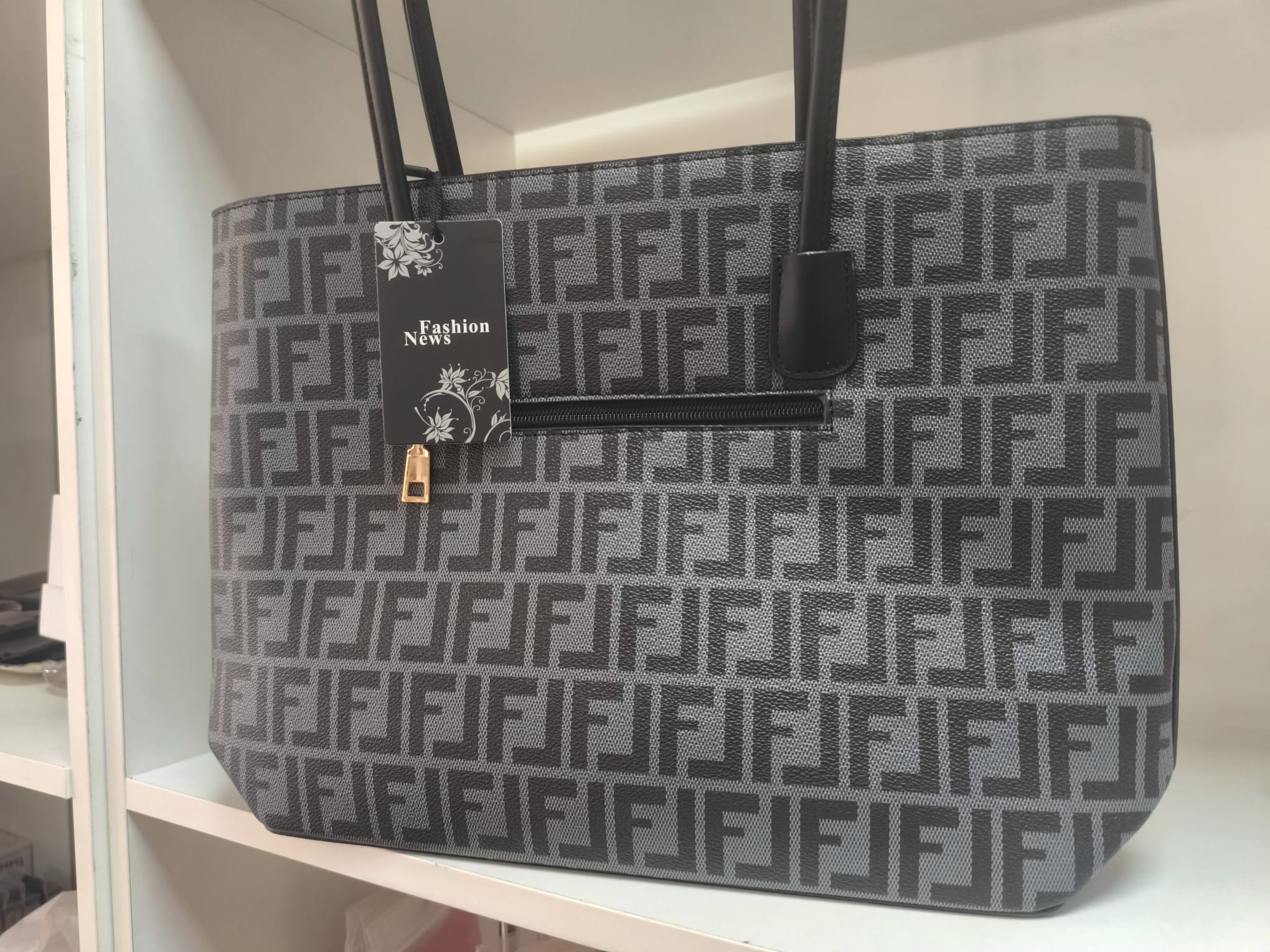 Tienda de zapatos y bolsos en Valencia