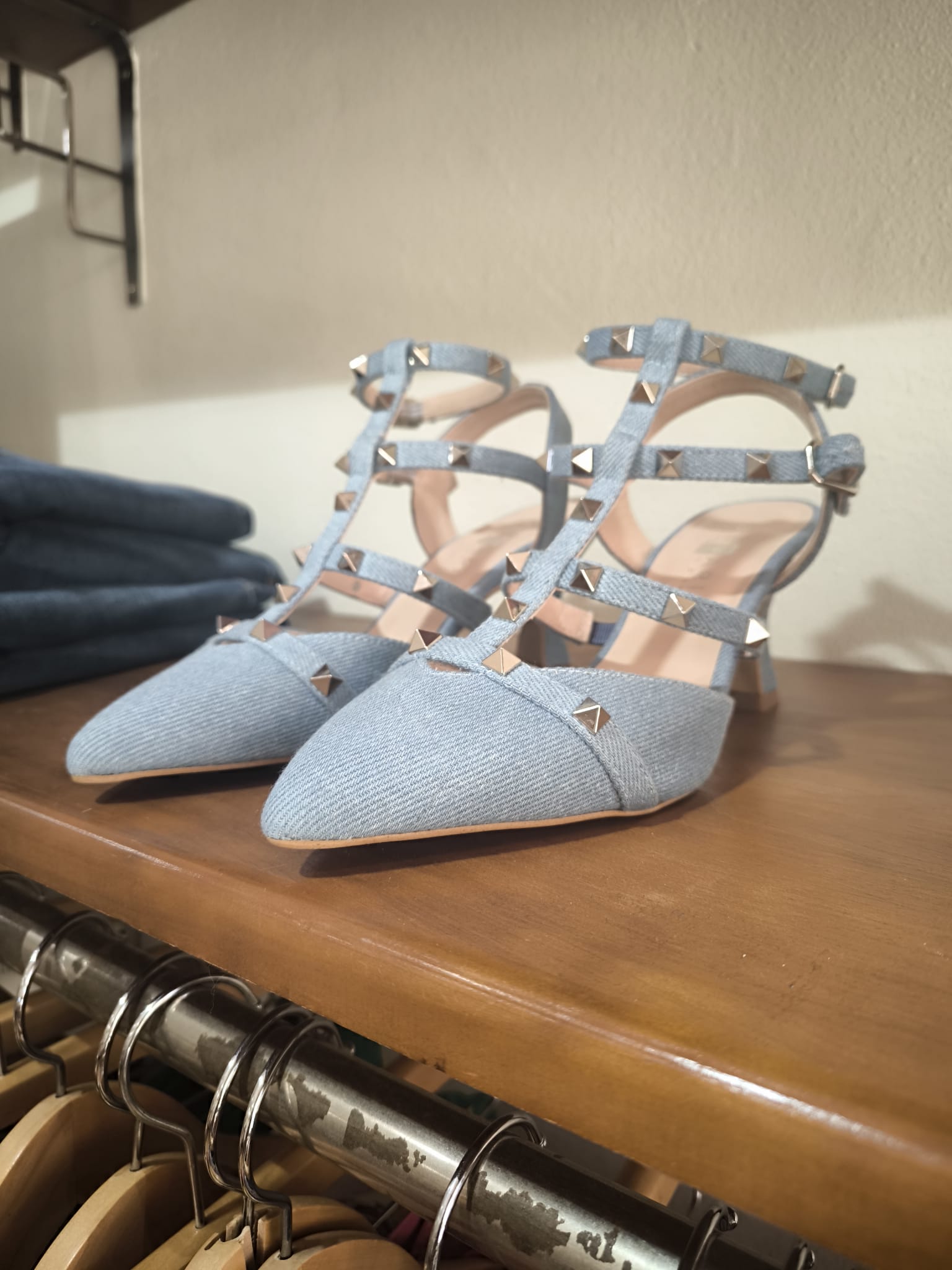 Moda femenina exclusiva en Canarias