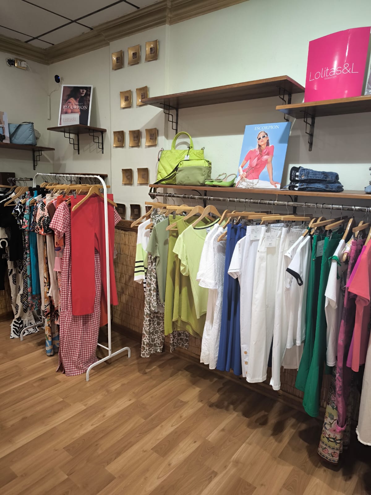 Ropa casual para mujeres en Canarias
