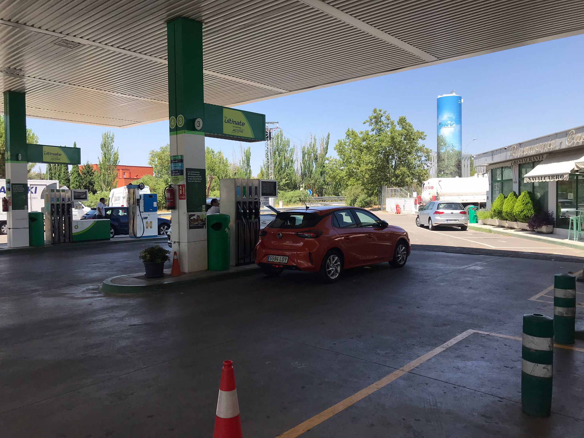 Gasolinera 24 horas en Tres Cantos