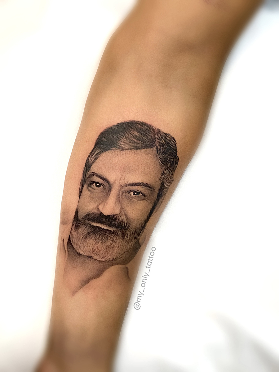 Tatuajes microrealismo en Sevilla