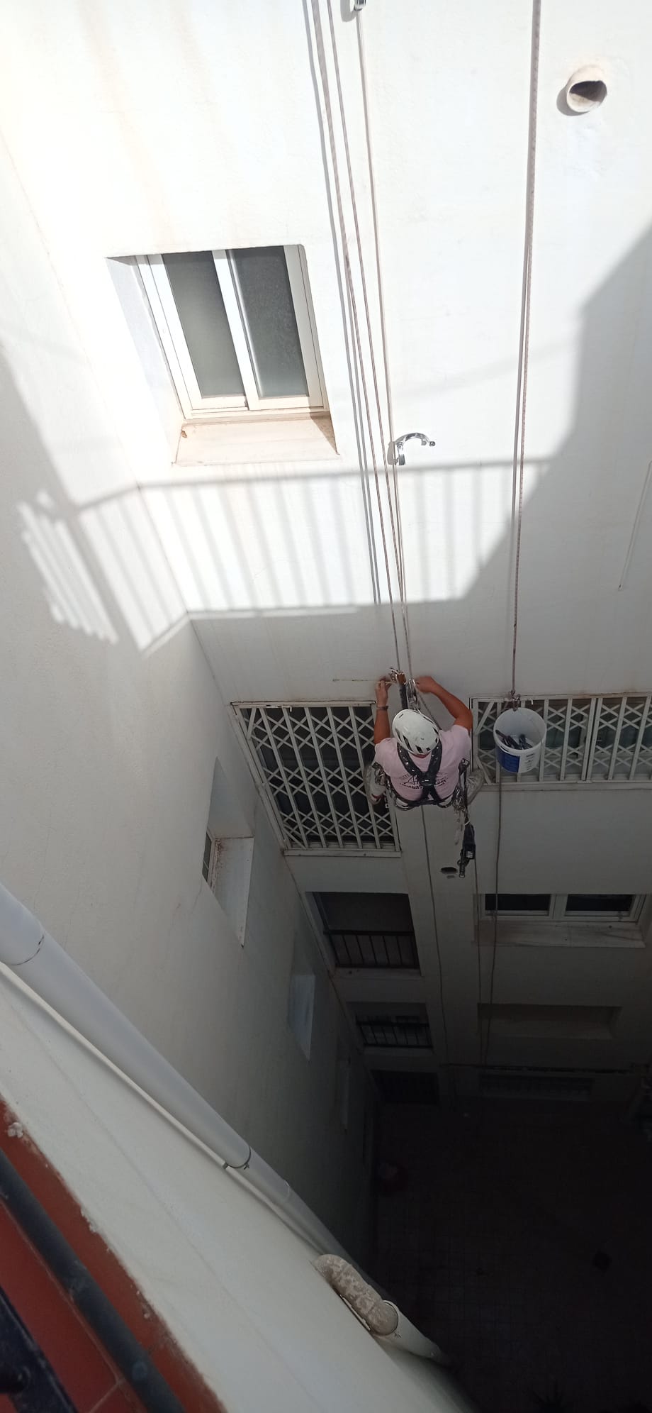 trabajos verticales en fachadas en Almeria