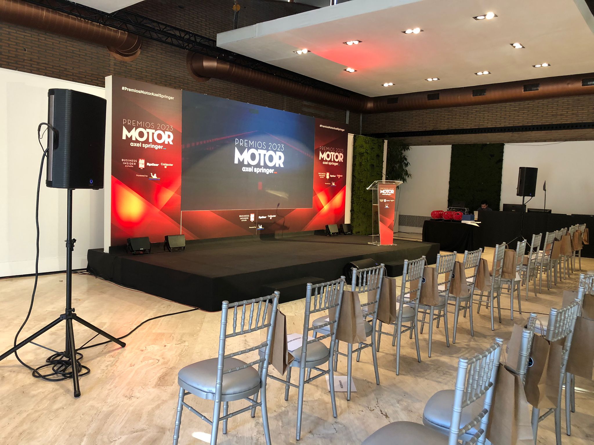 Sonido e iluminación profesional para eventos