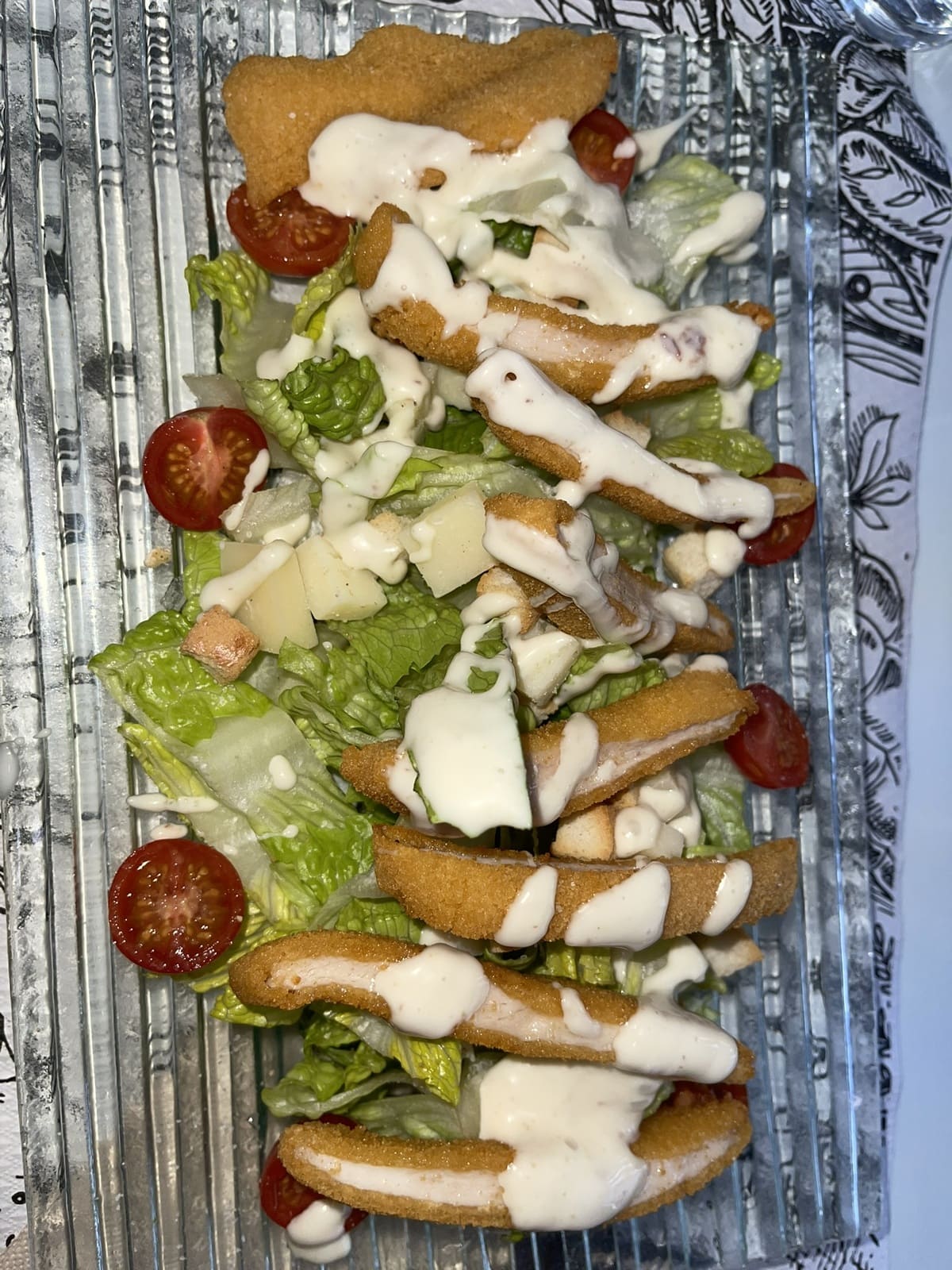 Ensaladas caseras en Tavernes de la Valldigna