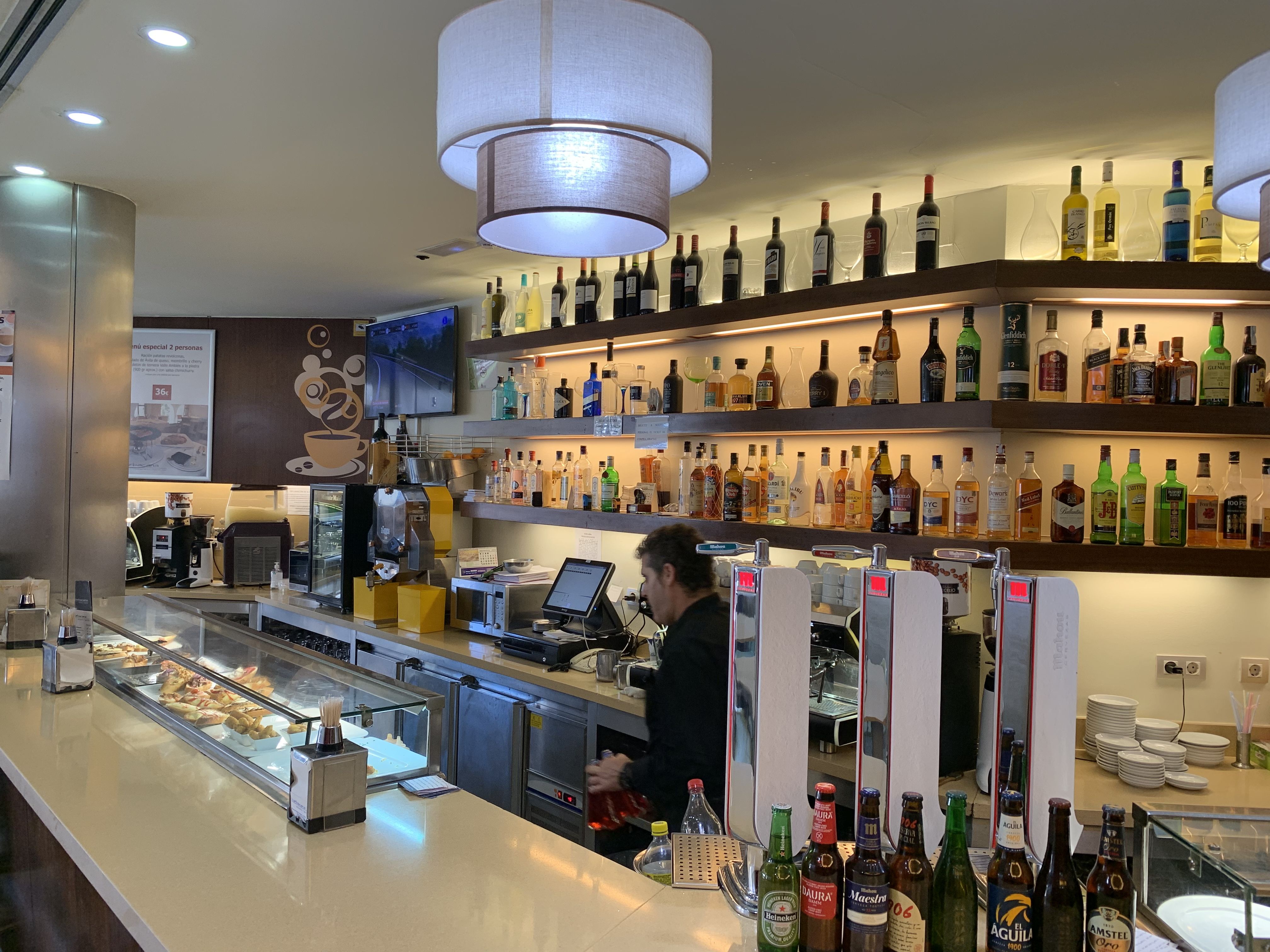Bar - restaurante en Ávila