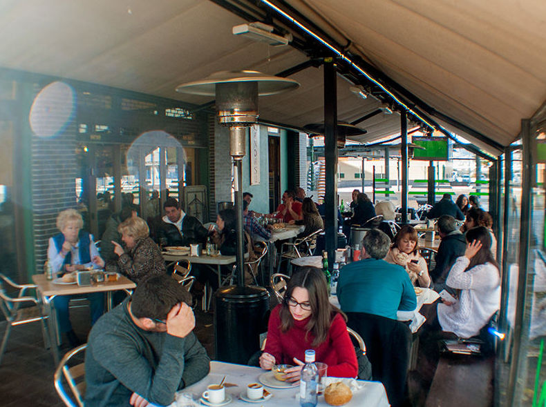 Sidrería con terraza de verano. Cocina tradicional.