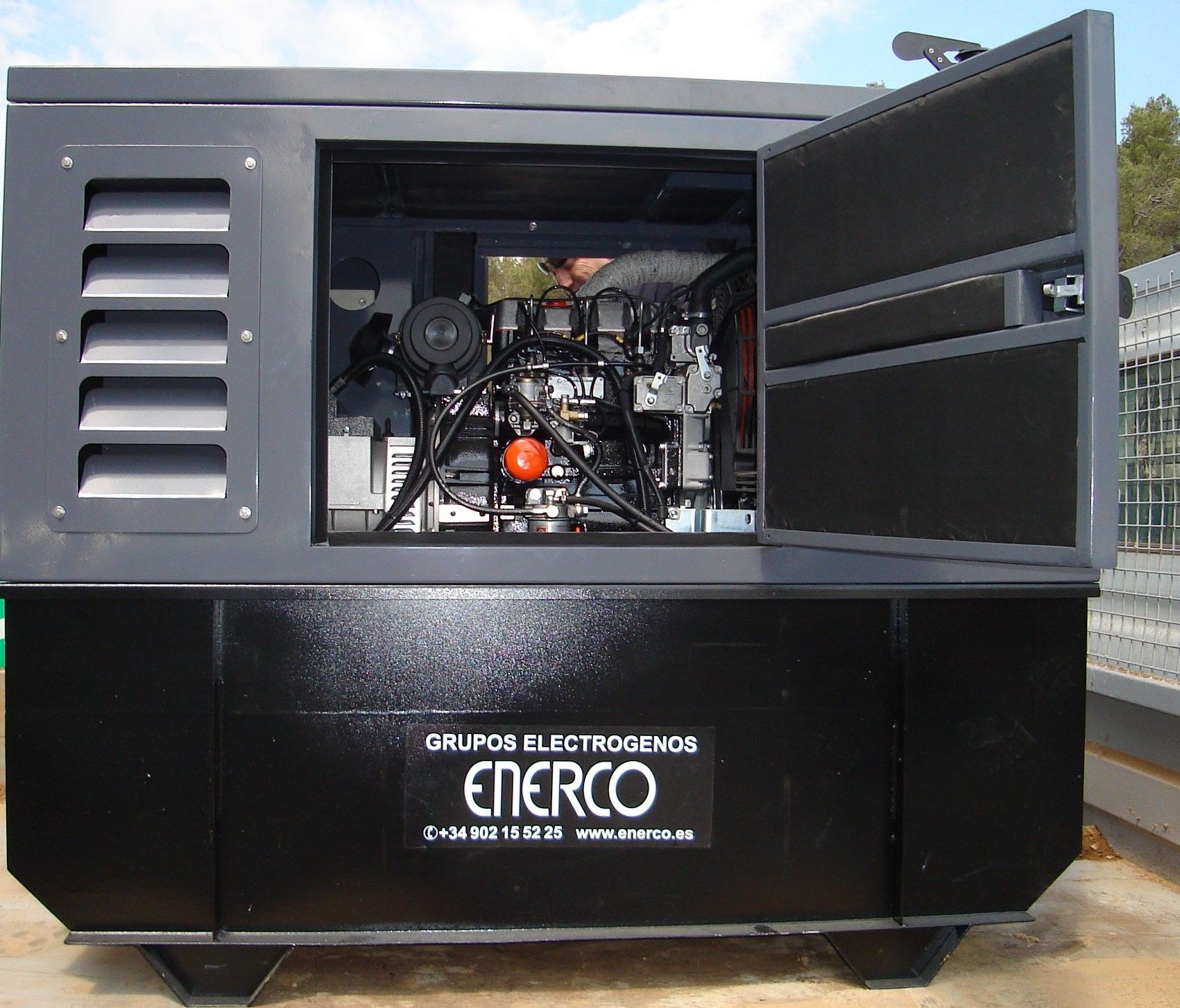Grupos electrógenos compactos ENERCO