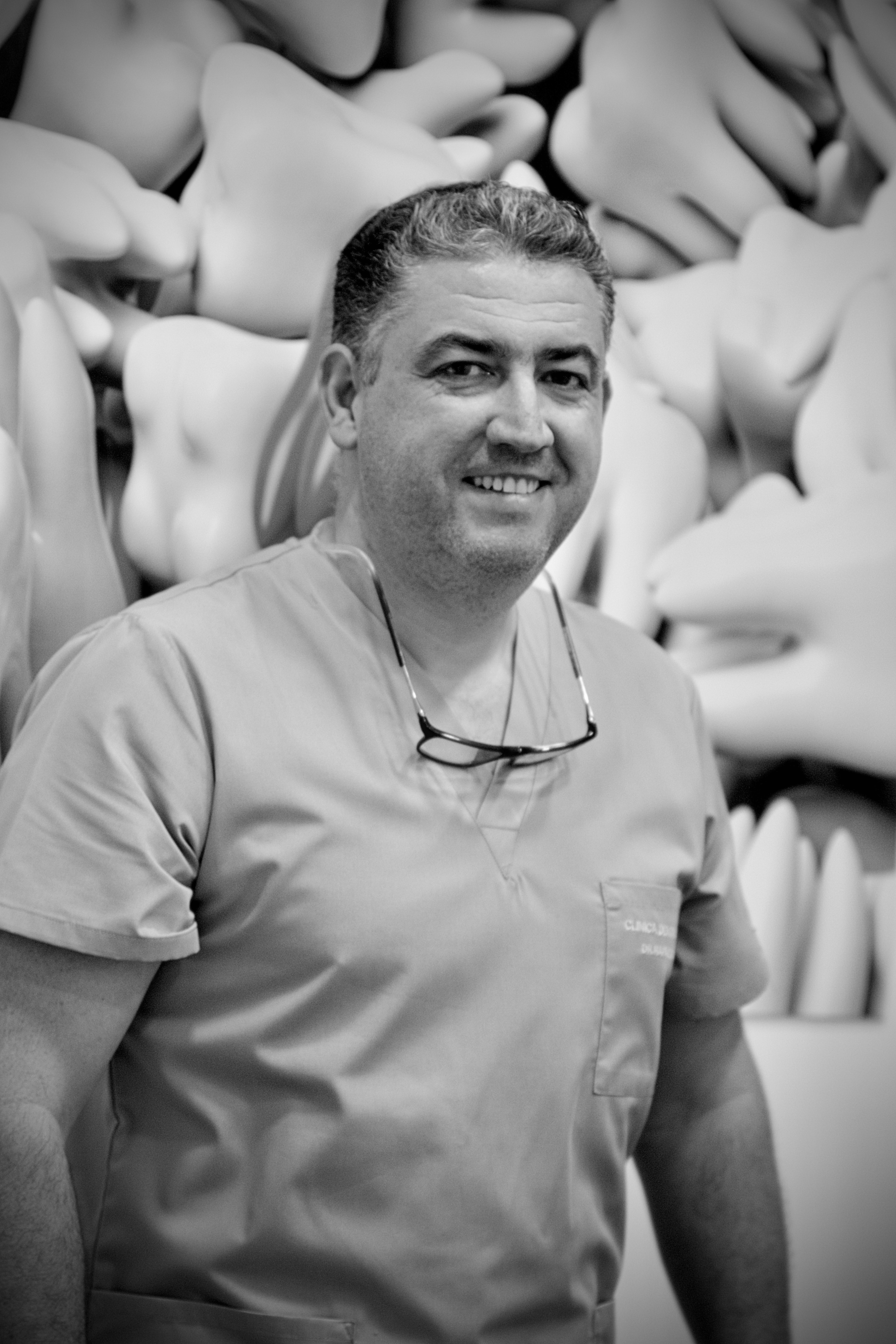 Dr. Rafael Morey