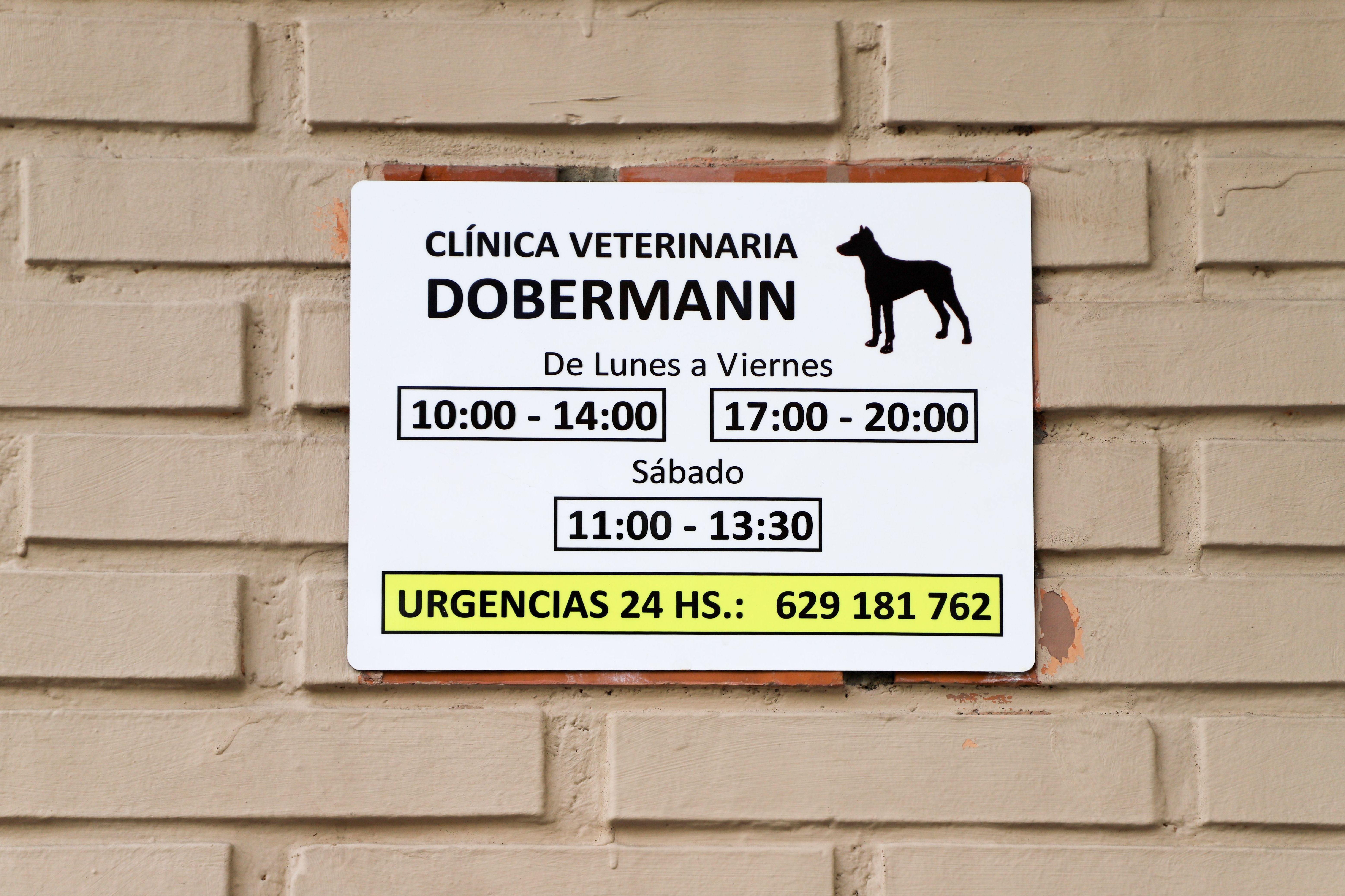 INFORMACIÓN URGENTE ACERCA DEL COVID-19 Y LOS CENTROS DE MEDICINA VETERINARIA