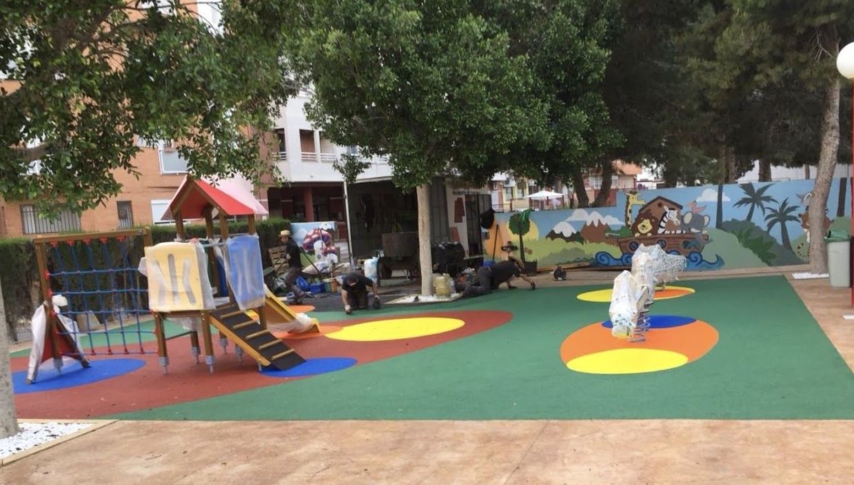 Montaje de parque infantil