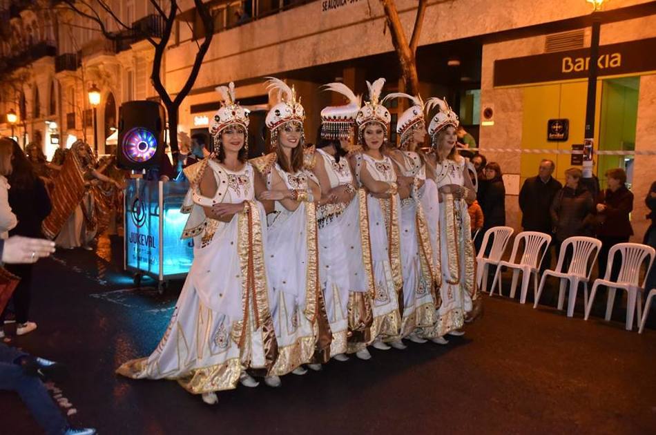 Carro musical en la falla Conde Salvatierra- Cirilo Amoros