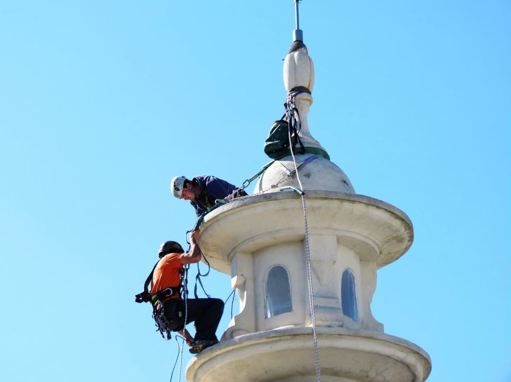 Reparación cúpula e instalación pararrayos