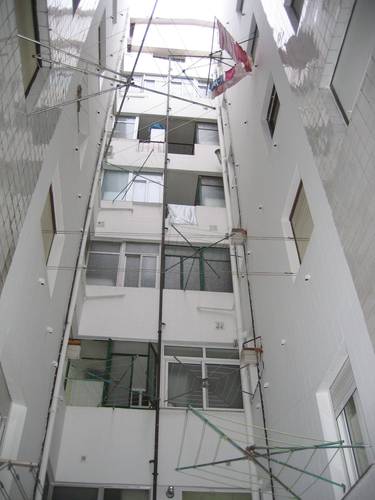 Rehabilitación de patios de luces en Santander-Torrelavega.