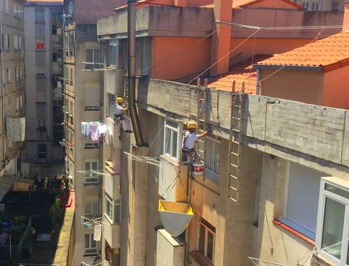 Reparación de aleros y techos.