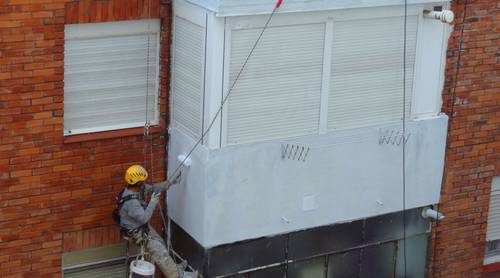 Impermeabilización  reparación de fachadas  sistema de descuelgue vertical.