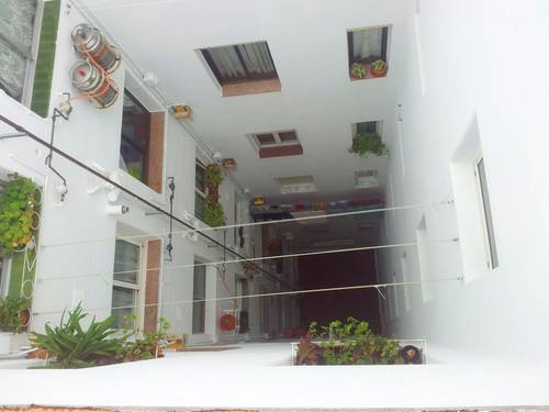 Rehabilitación y mantenimiento de pintura patio de luces Santander