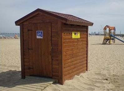 Alquiler y mantenimiento de sanitarios portátiles en playas