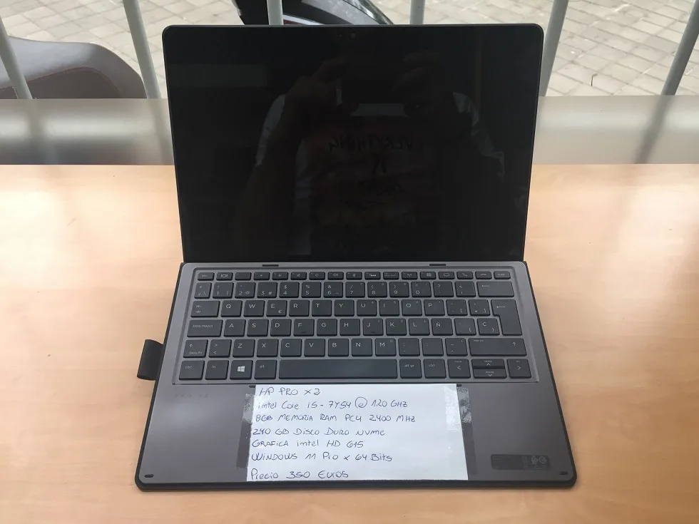 HP PRO X2 Intel Core i5-7Y54 @ 1,20 GHz