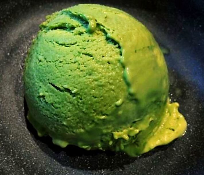 Postre: helado de te verde
