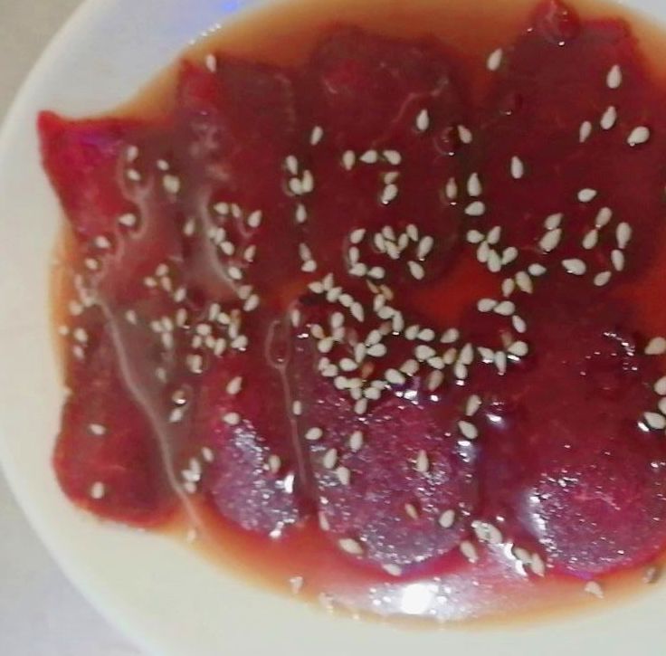 13.Ternera cruda con salsa de soja