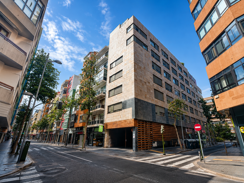 SE VENDE PISO TRIPLEX - LAS PALMAS