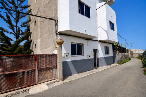 SE VENDE PISO EN EL AGUJERO - GALDAR