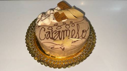 Tarta de mus caramelo con lotus