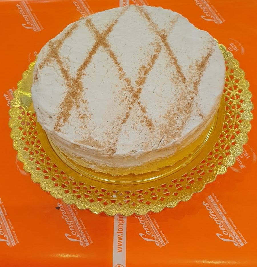 Tarta milhojas de crema y nata