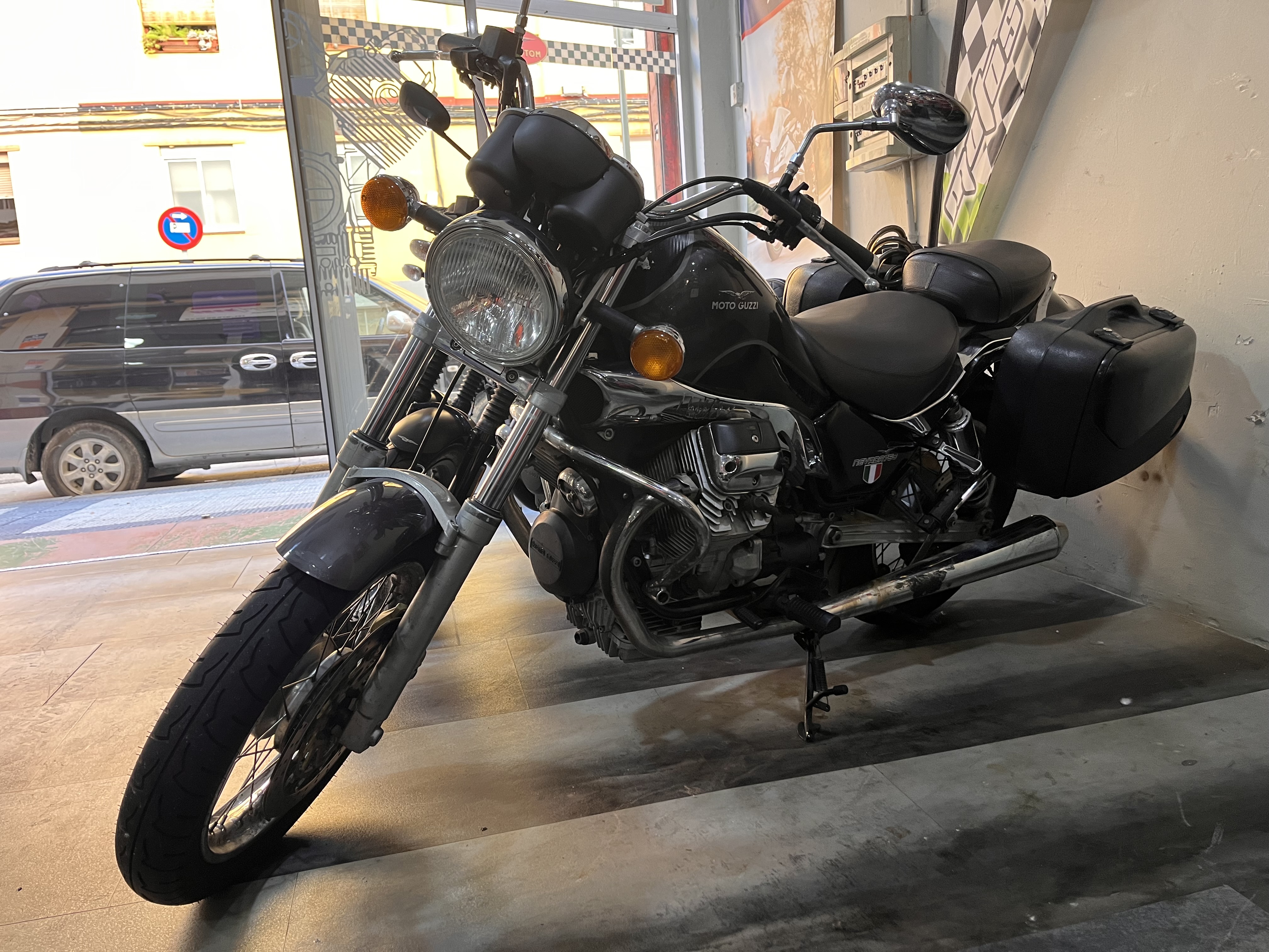 MOTO GUZZI NEVADA 750 VENDIDA