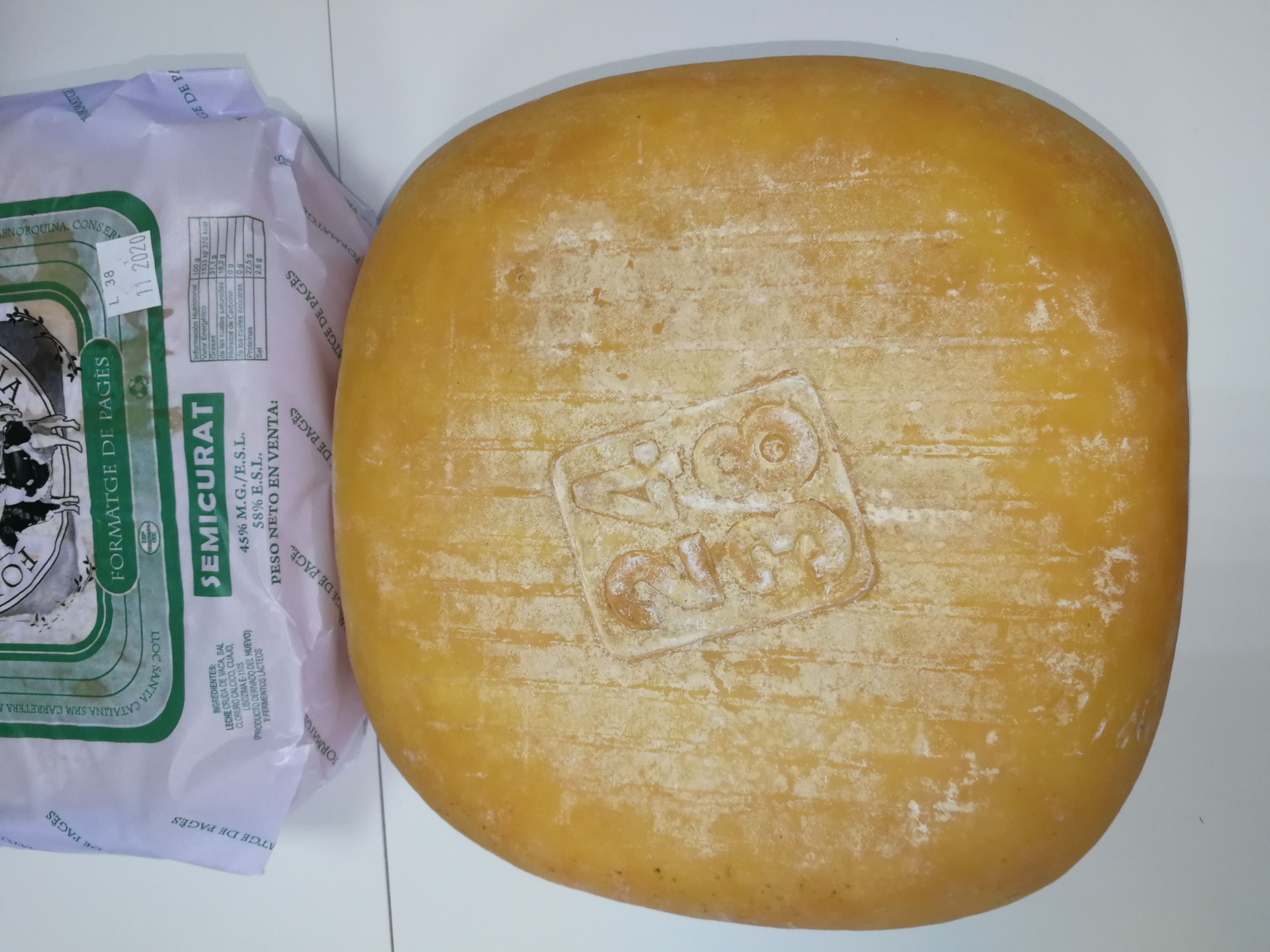 Pieza queso Santa Catalina semi 2,550-3,100 Kg