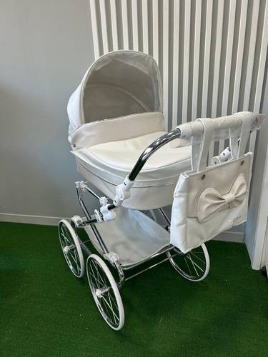 Coche de muñecas Elita Blanco Brillo