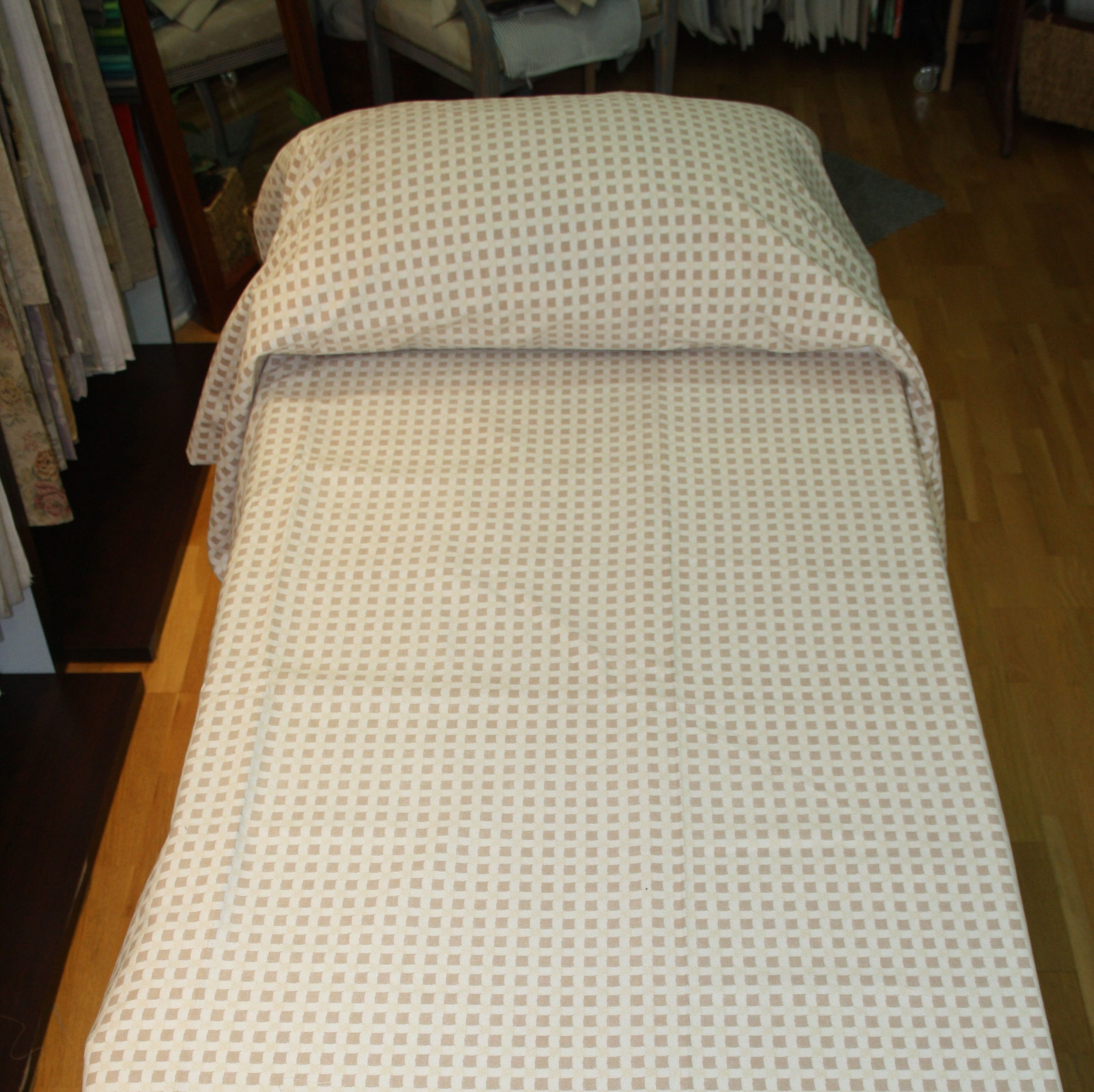 Colcha de verano forrada cama 90 cm.