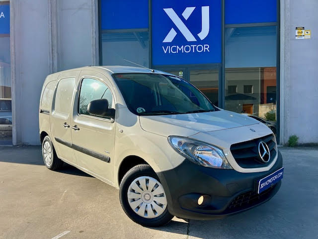 MERCEDES-BENZ CITAN 1.5 DCI FURGÓN 90CV