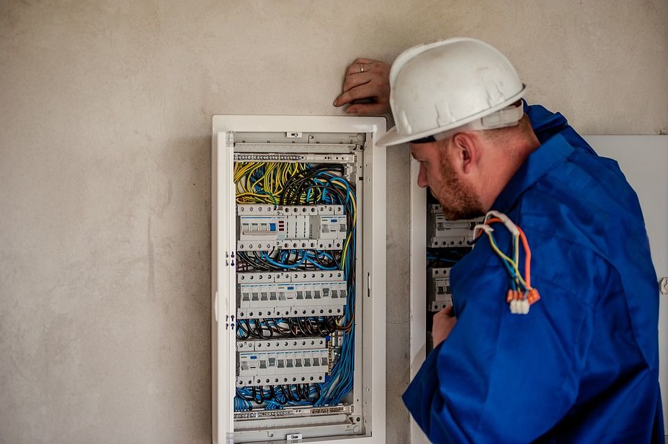 Revisión de cuadros eléctricos